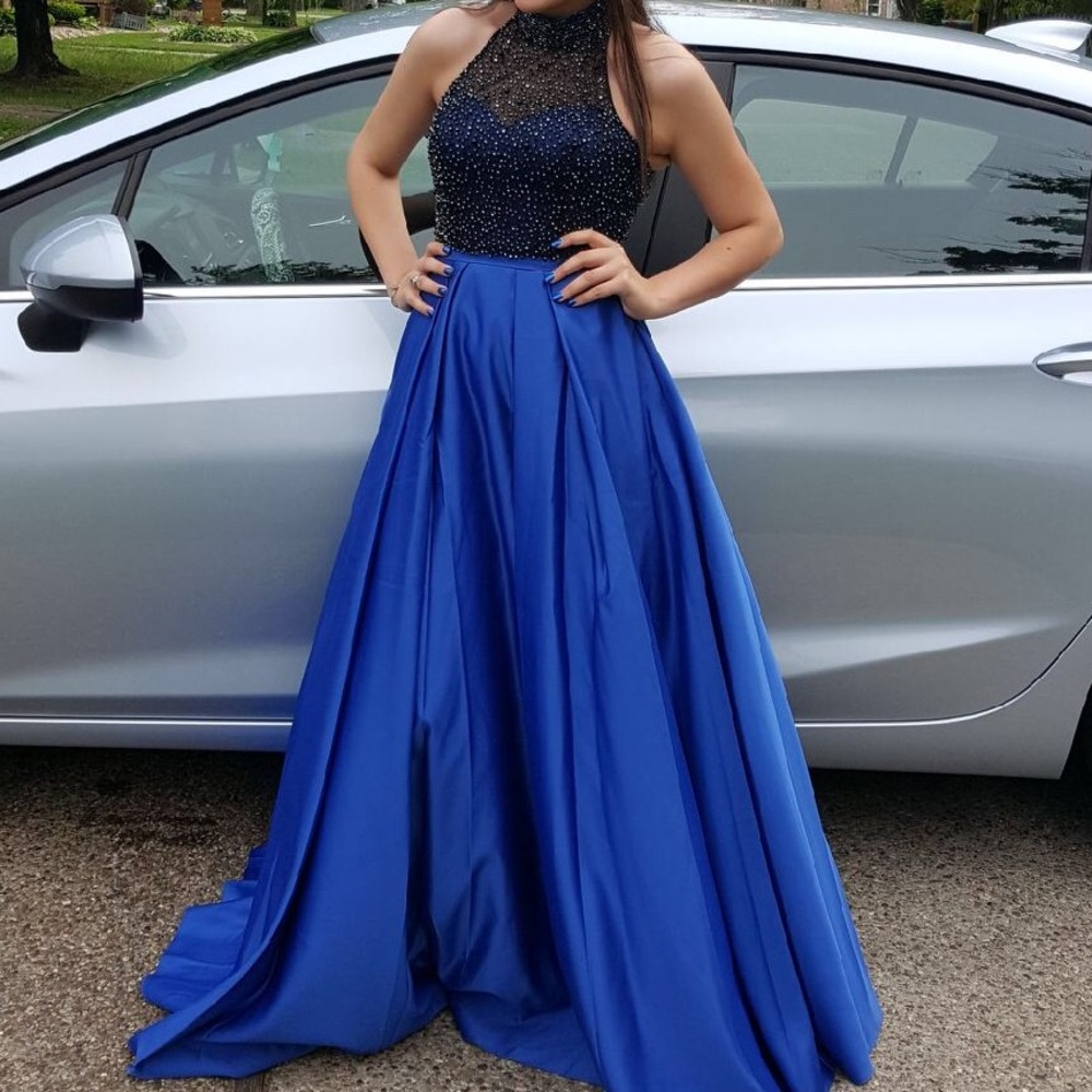 Prom Dress 2 pieces with pockets